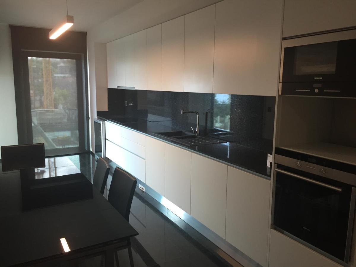 Astro Madeira Apartments 푼샬 외부 사진